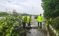 暴雨突袭崇仁，“荧光黄”逆行清障保畅通