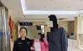 老人眼含泪花道谢：“你们圆了我50年的心愿！”