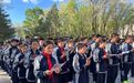 孔子后裔现场致辞 今年克拉玛依市的民族团结进步教育月活动有点不一样