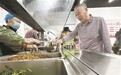 热饭暖透人心！南昌爱满仓食堂为孤寡老人、环卫工人等提供免费午餐