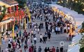 江西铅山：明清古街游客如织（图）