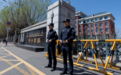 “看到民警在校门口，我们心里特别踏实”