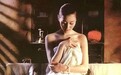 丈夫离婚，父亲决裂，如今她活成了这样？