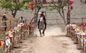 全国骑射高手兰州比武　民族服饰同框燃爆了