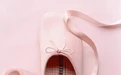 Repetto与BIRKENSTOCK携手推出联名系列：当功能主义邂逅芭蕾优雅