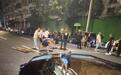 “路面深夜塌陷3辆车坠入 被困4人1死1伤” 张家口通报