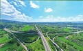 蓝天白云皆入画 梁平夏日风光好