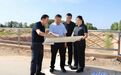 甘肃张掖市长查看泥石流隐患点　现场研判风险部署防控