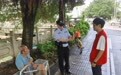 八旬老人早高峰走失 西乡网格员暖心护送回家