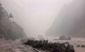西藏吉隆泥石流灾害现场画面曝光