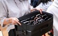 法国推行高中手机禁令，落实遇难题