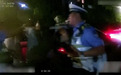 芜湖一男子酒驾后让父亲换座“顶包”，男子母亲赶到现场一招制服