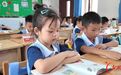 校服统一后 家长省心了吗？
