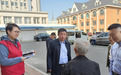 长春市绿园区委副书记、区长玄立民以“四不两直”方式调研既有住宅加装电梯及城市人居环境整治工作