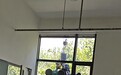 建筑外立面进入精细化养护阶段，幕墙局部修缮需求持续增加