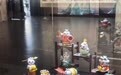 河南信阳博物馆展出蜜雪冰城手办，包含舞狮、风筝、皮影、剪纸等非遗元素