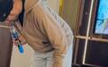 周杰伦和小女儿合唱《听妈妈的话》 两人唱完后90度鞠躬致谢
