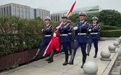 【喜迎国庆，青春与国旗同框共庆华诞，#上海青少年升国旗活动在世纪广场
