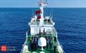 国庆当天，海南海警虎威舰举行海上升旗仪式