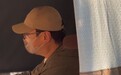 沈腾带妻儿度假被女粉夸很帅，王琦直接瞪回去，8岁儿子满脸堆肉