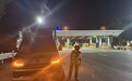 河北高速集团青银分公司栾城收费站：深夜驰援暖归途 高速服务显担当