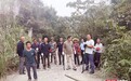 新化吉庆镇“银龄工程”重阳落地：14个村为老人义诊义剪、补拍金婚照、办团圆宴