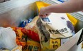 冰箱混放猫粮、肉松爬满蚂蚁！斗门两家餐饮后厨被查，一家已注销许可证