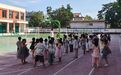 一百多个一年级娃和他的“击掌暗号”——记“公益体彩 快乐操场”支教志愿者李世林