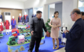 金正恩携女视察服装鞋展：轻工业部门要优先发展产品图案