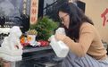 【坠亡幼童父亲问妻子痛苦有什么用】父亲遛狗12分钟，2岁儿子从18楼