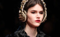 Dolce & Gabbana镶钻耳机 谁要音质好我只要美美美