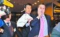 美驻韩大使遇袭 右脸刀伤缝80针