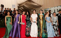 范冰冰又赢了！中国女星军团闪瞎Met Gala 双冰红毯合体