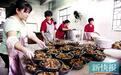 祠堂摆宴80围 庆旧村改造启动
