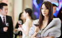 王萌黎神助攻陈乔恩 《放弃我抓紧我》剧照