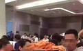 "中国游客疯狂抢虾"真相待解 素质低还是"伪剧"炒作?