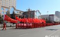武警黑龙江森林总队“百车千人万里行”6地同步开展实兵实装防火宣传