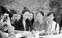 重艺培养出来的明星吕一回渝 招演员和她共演电影