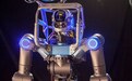 意大利人形机器人问世 将代替人类承担高危工作