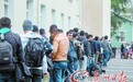 难民不扛冻自愿离芬兰