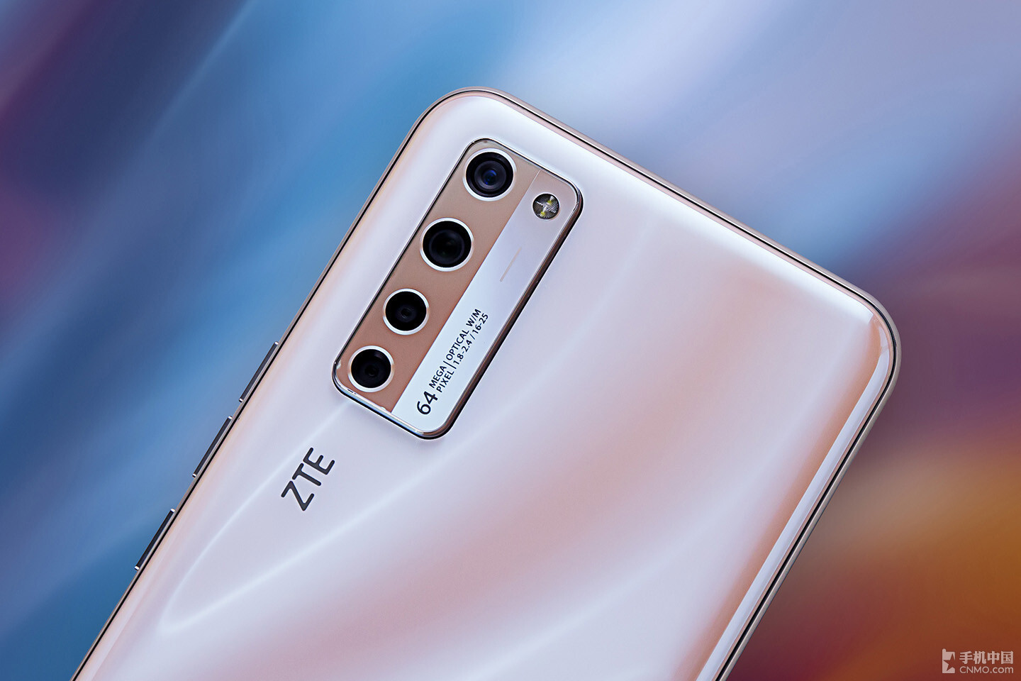 中兴天机axon205g图赏隐藏在屏幕后的技术与艺术