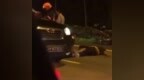 新加坡重大连环车祸，20岁女孩被<em>bus</em>碾压惨死