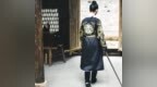 猎人上山后，发现<em>和尚</em>庙里有<em>三个</em>漂亮尼姑，漂亮尼姑向他求救