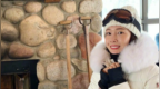 Jessica<em>郑</em><em>秀</em><em>妍</em>滑雪过圣诞 围炉而坐笑容甜美