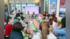 鸡西“国际朋友圈”以花为媒 共迎“三八”国际妇女节