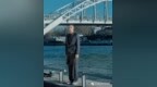 188cm陈飞宇一头银灰短发配<em>西装裤</em>，时尚又独特，气场不输爸爸