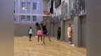未来可期！安东尼儿子与NBA球员<em>1V1</em>单挑