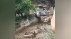 突发！再发泥石流，国道318线雅江段道路通行中断