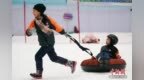 黑龙江哈尔滨：中小学生乐享雪趣