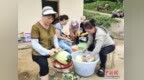 广西横州洪灾中的“爱心厨房”：六口铁锅 暖了一座城